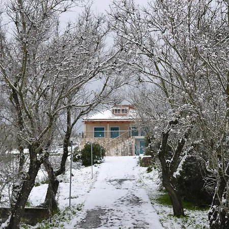 Vila “serenity” Agios Leon